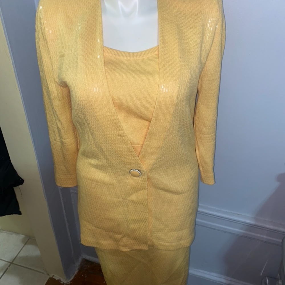 St John knit suit